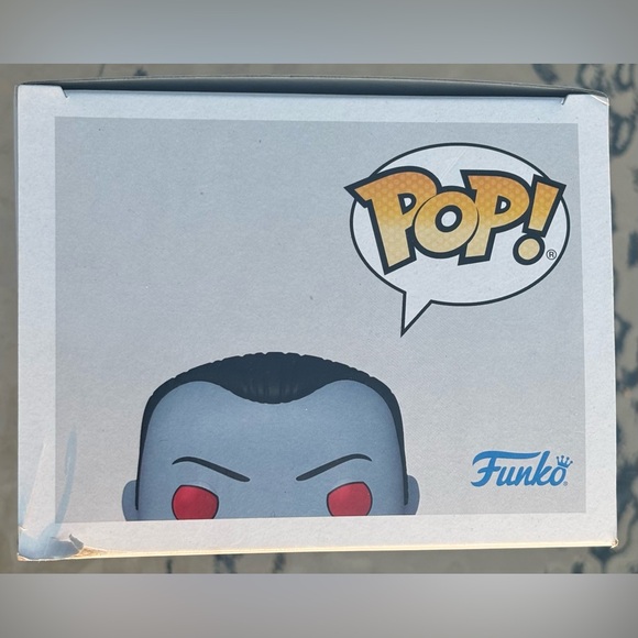 Funko Pop STAR WARS
POP! GRAND ADMIRAL THRAWN WITH RK-3 BLASTER - Picture 5 of 6